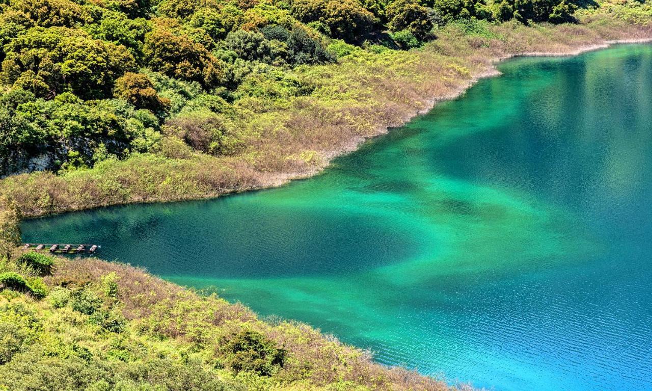 Du Lac Villas Kournás Zewnętrze zdjęcie
