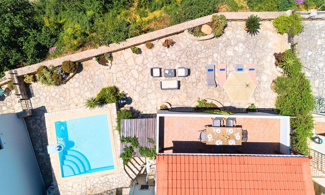 Du Lac Villas Kournás Zewnętrze zdjęcie